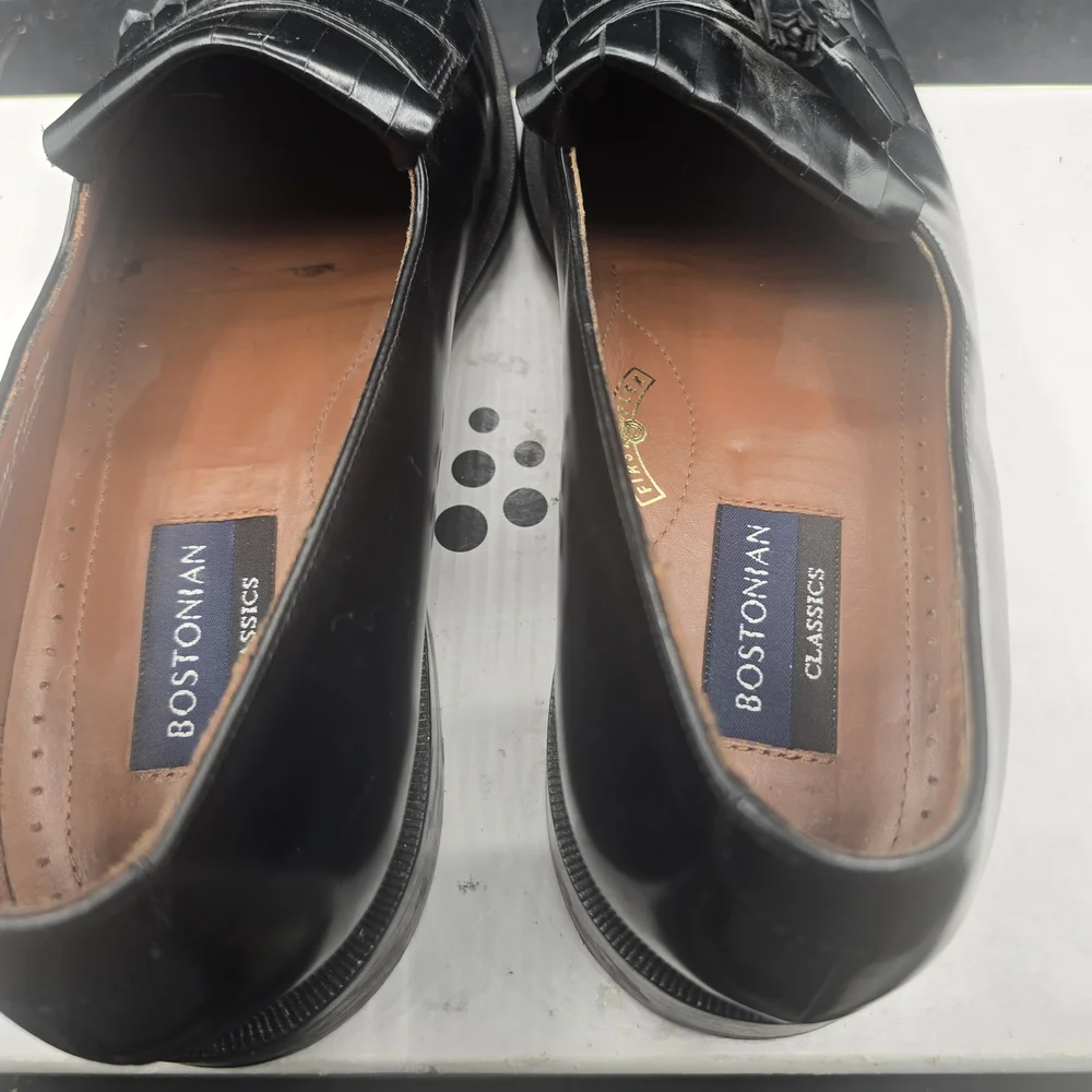 Bostonian elegant black